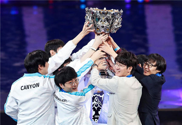 英雄联盟手游破晓杯Day1赛果及积分榜：中国两支战队全胜