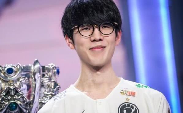 Snappi赛后：面对MOUZ，我们表现已相当不错